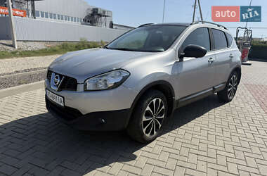 Внедорожник / Кроссовер Nissan Qashqai 2013 в Ужгороде