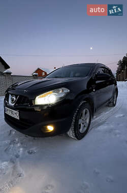 Внедорожник / Кроссовер Nissan Qashqai 2011 в Житомире