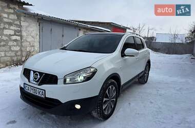 Позашляховик / Кросовер Nissan Qashqai 2010 в Звенигородці