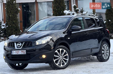 Позашляховик / Кросовер Nissan Qashqai 2012 в Стрию