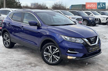 Внедорожник / Кроссовер Nissan Qashqai 2017 в Ивано-Франковске