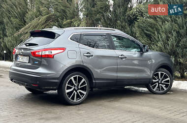 Позашляховик / Кросовер Nissan Qashqai 2015 в Самборі