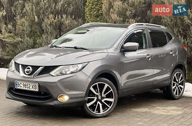 Позашляховик / Кросовер Nissan Qashqai 2015 в Самборі