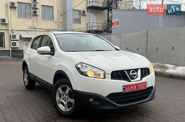Позашляховик / Кросовер Nissan Qashqai 2010 в Луцьку