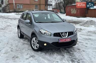Внедорожник / Кроссовер Nissan Qashqai 2010 в Коростене