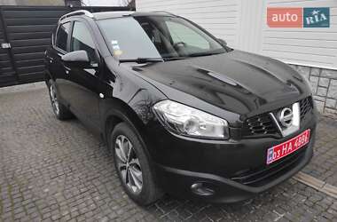 Позашляховик / Кросовер Nissan Qashqai 2010 в Рівному