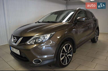 Внедорожник / Кроссовер Nissan Qashqai 2015 в Полтаве