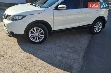 Позашляховик / Кросовер Nissan Qashqai 2017 в Тячеві