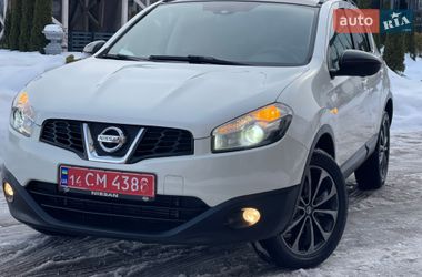 Позашляховик / Кросовер Nissan Qashqai 2013 в Стрию