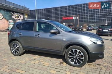 Внедорожник / Кроссовер Nissan Qashqai 2012 в Луцке