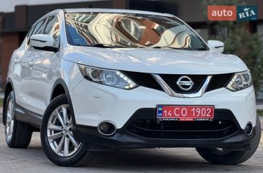 Внедорожник / Кроссовер Nissan Qashqai 2015 в Ивано-Франковске