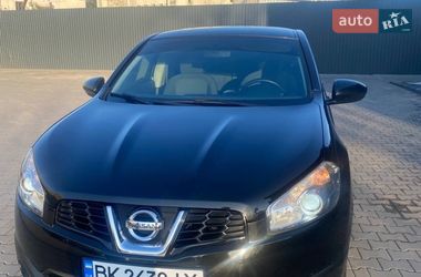 Позашляховик / Кросовер Nissan Qashqai 2010 в Дубні