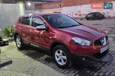 Внедорожник / Кроссовер Nissan Qashqai 2010 в Черновцах