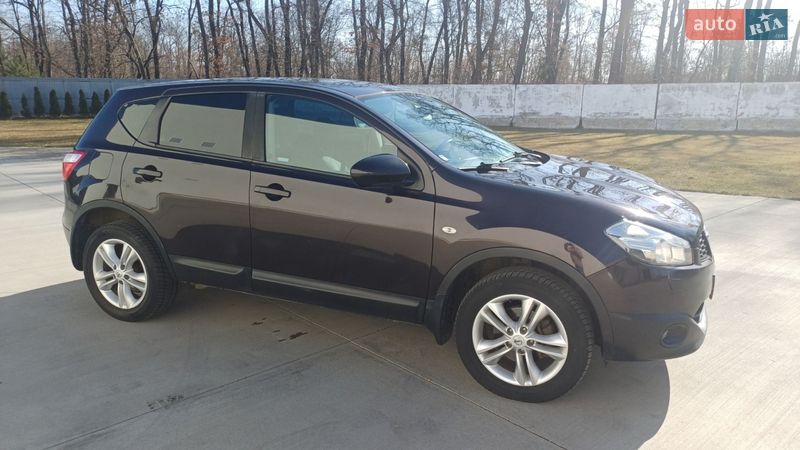 Внедорожник / Кроссовер Nissan Qashqai 2011 в Луцке