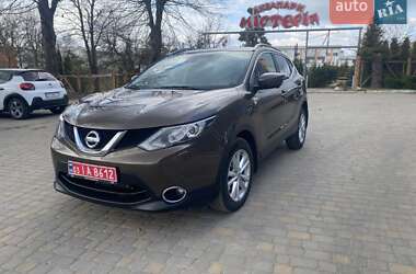 Внедорожник / Кроссовер Nissan Qashqai 2014 в Луцке