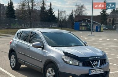 Внедорожник / Кроссовер Nissan Qashqai 2011 в Житомире
