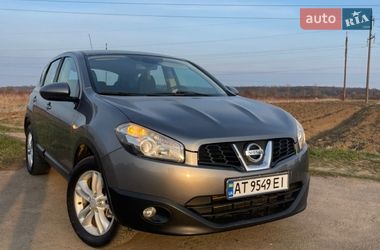 Позашляховик / Кросовер Nissan Qashqai 2010 в Стрию