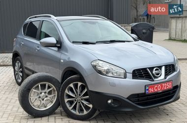 Внедорожник / Кроссовер Nissan Qashqai 2010 в Тернополе