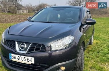 Внедорожник / Кроссовер Nissan Qashqai 2011 в Голованевске