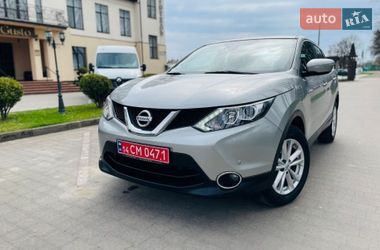Внедорожник / Кроссовер Nissan Qashqai 2014 в Стрые