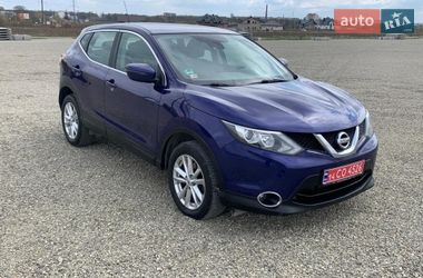 Внедорожник / Кроссовер Nissan Qashqai 2015 в Тернополе