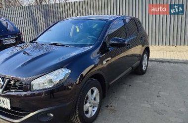 Позашляховик / Кросовер Nissan Qashqai 2010 в Тульчині