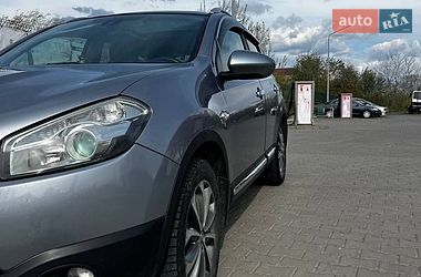 Внедорожник / Кроссовер Nissan Qashqai 2011 в Ивано-Франковске