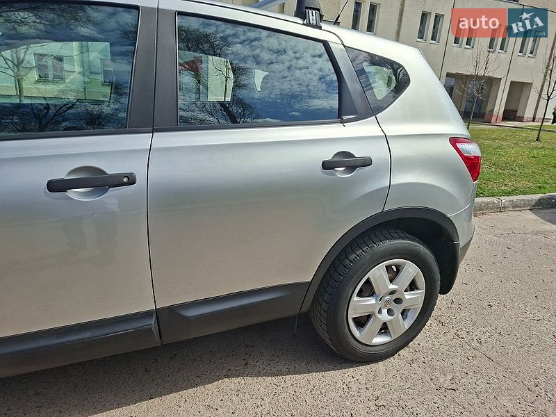 Внедорожник / Кроссовер Nissan Qashqai 2013 в Львове