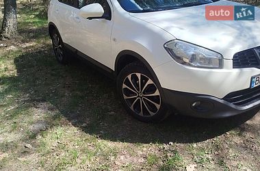 Внедорожник / Кроссовер Nissan Qashqai 2012 в Сарнах
