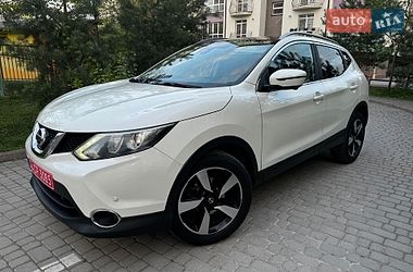 Внедорожник / Кроссовер Nissan Qashqai 2016 в Ивано-Франковске
