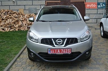 Внедорожник / Кроссовер Nissan Qashqai 2013 в Черновцах