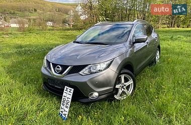 Позашляховик / Кросовер Nissan Qashqai 2015 в Коломиї