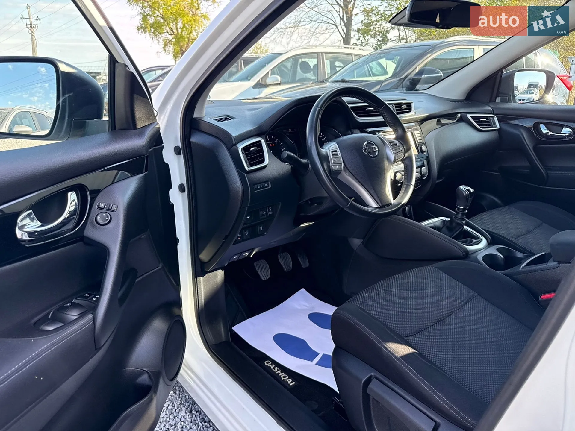 2015 Nissan Qashqai - мініатюра 48