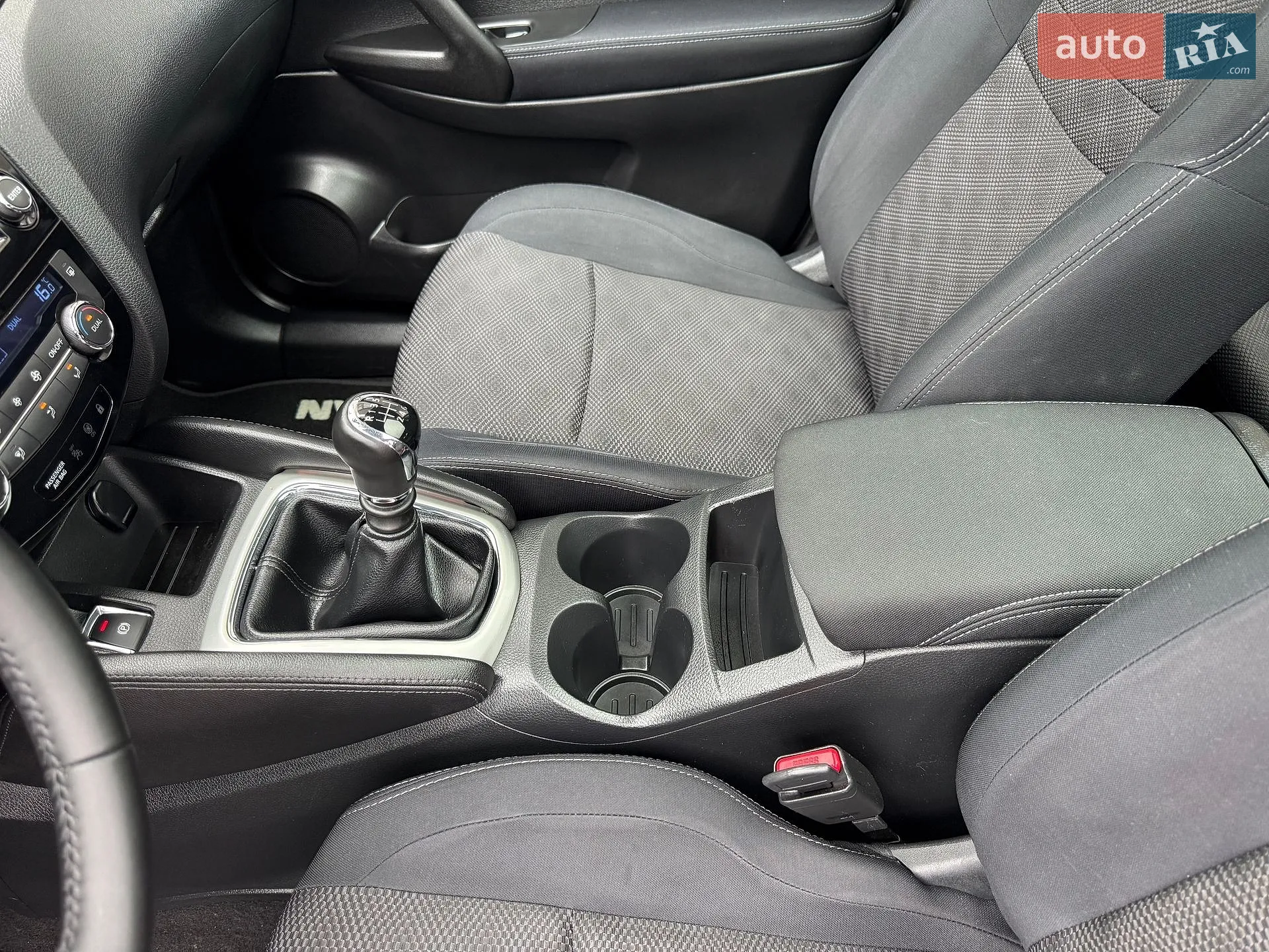 2015 Nissan Qashqai - мініатюра 55