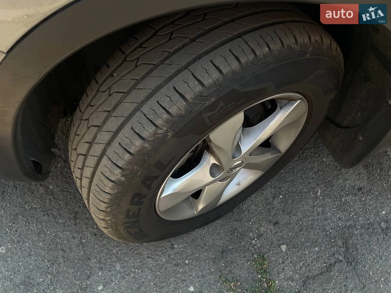 Nissan Qashqai 2012 VIN SJNFAAJ10U2675870 фото оголошення 19 з 40