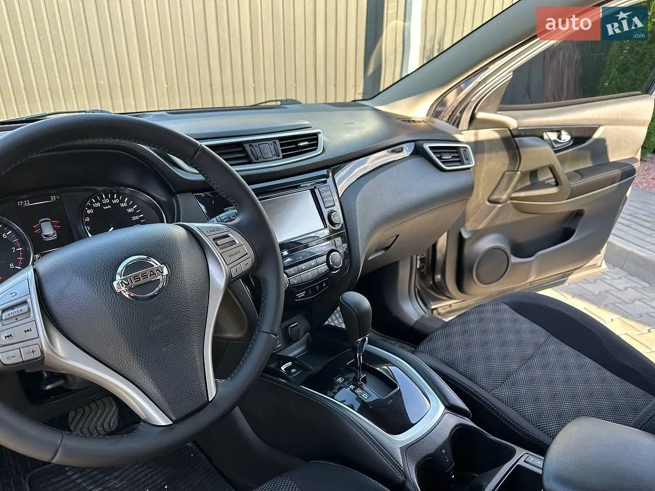 2015 Nissan Qashqai - мініатюра 15