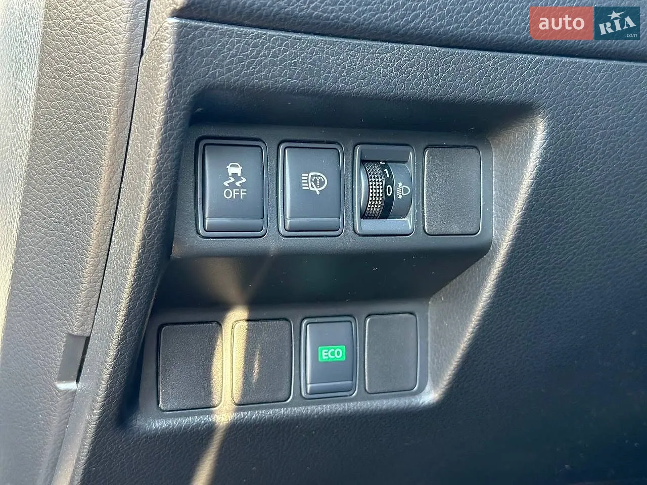 2015 Nissan Qashqai - мініатюра 19