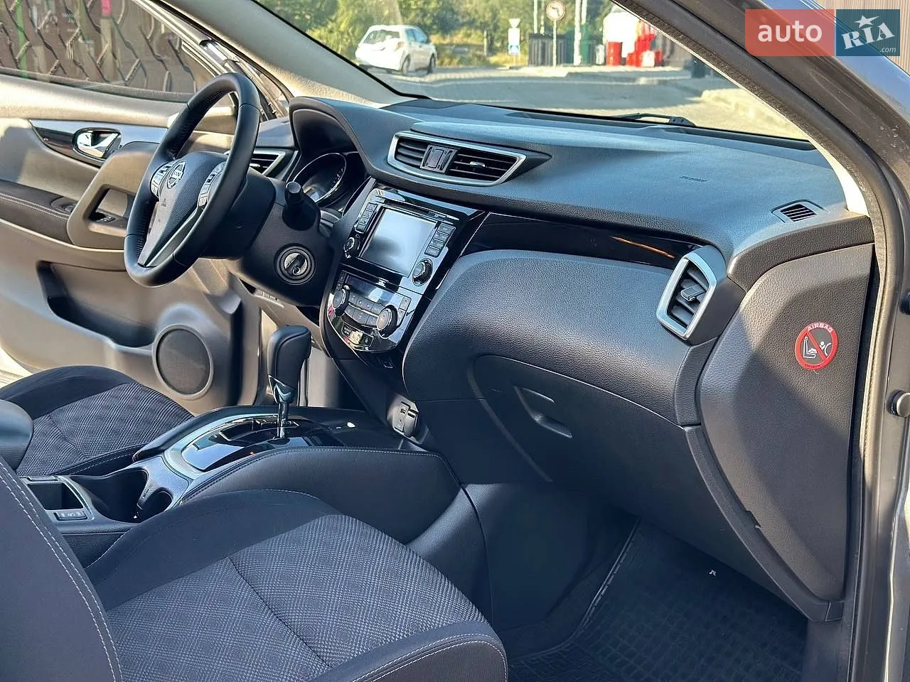 2015 Nissan Qashqai - мініатюра 24