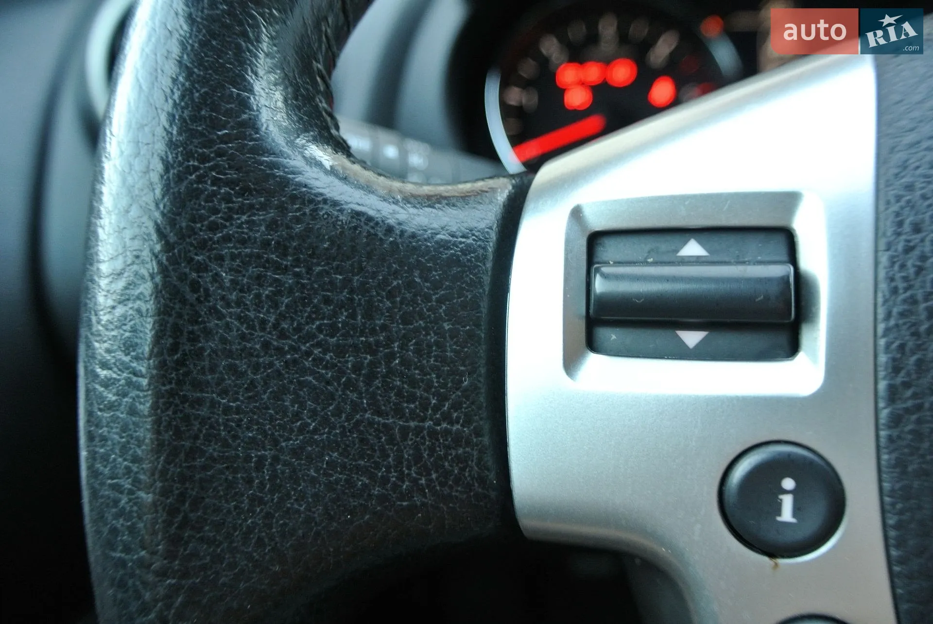 2011 Nissan Qashqai - мініатюра 32