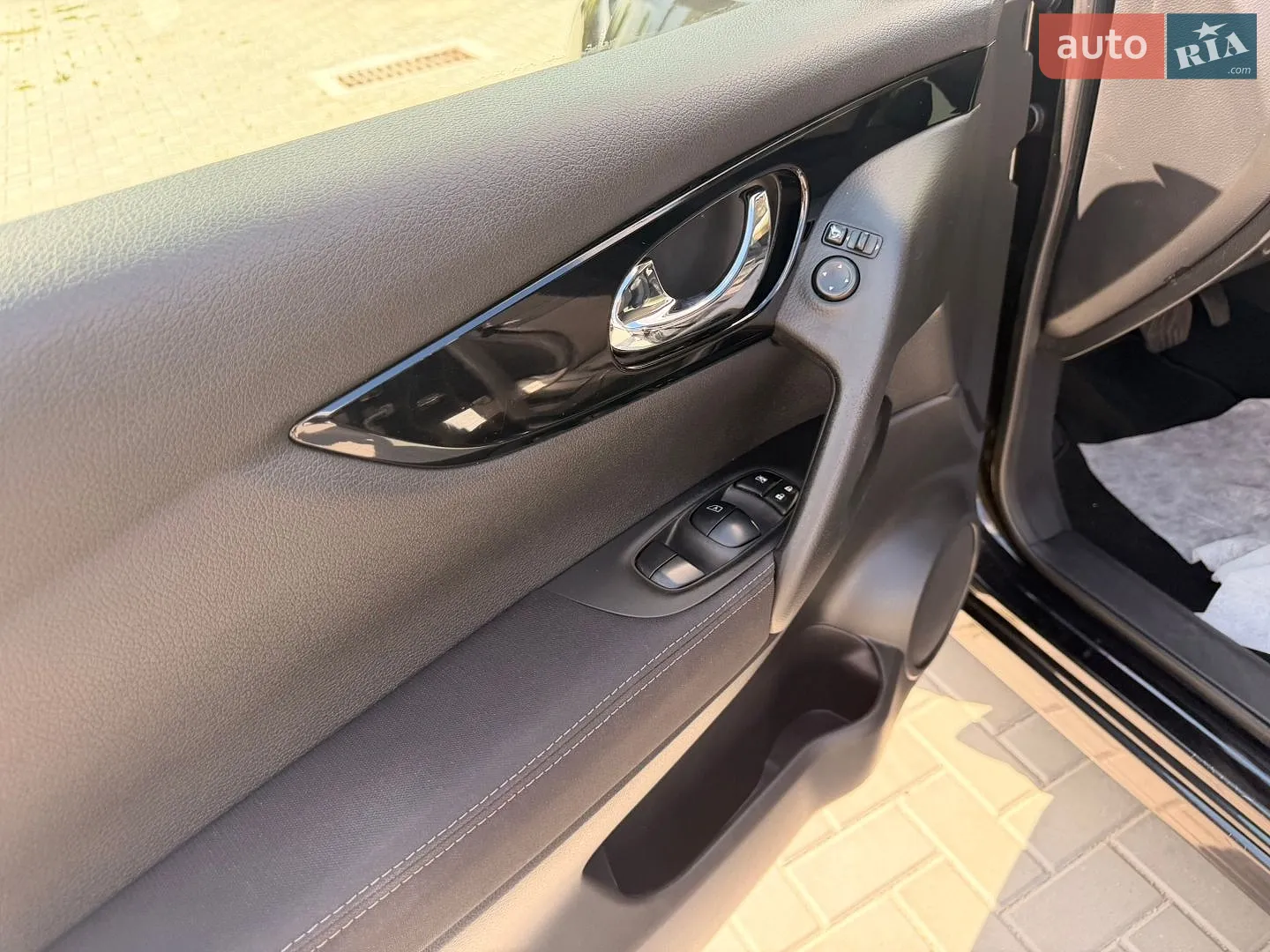 2015 Nissan Qashqai - мініатюра 18