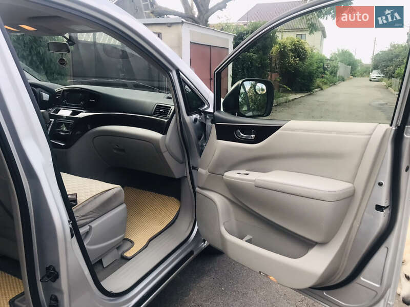 Мінівен Nissan Quest 2015 в Одесі фото 13 Мінівен Nissan Quest 2015 в Одесі