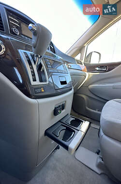 Минивэн Nissan Quest 2012 в 