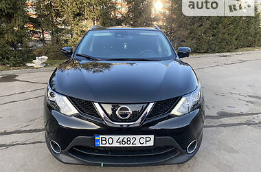 Внедорожник / Кроссовер Nissan Rogue Sport 2018 в Тернополе