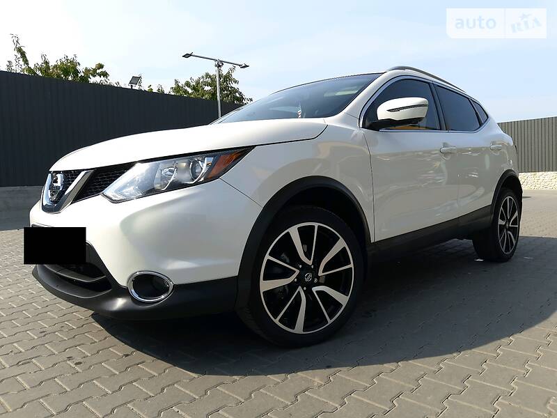 Внедорожник / Кроссовер Nissan Rogue Sport 2017 в Тернополе