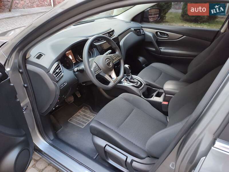 Внедорожник / Кроссовер Nissan Rogue Sport 2017 в Киеве