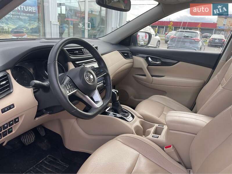 Внедорожник / Кроссовер Nissan Rogue Sport 2019 в Ивано-Франковске