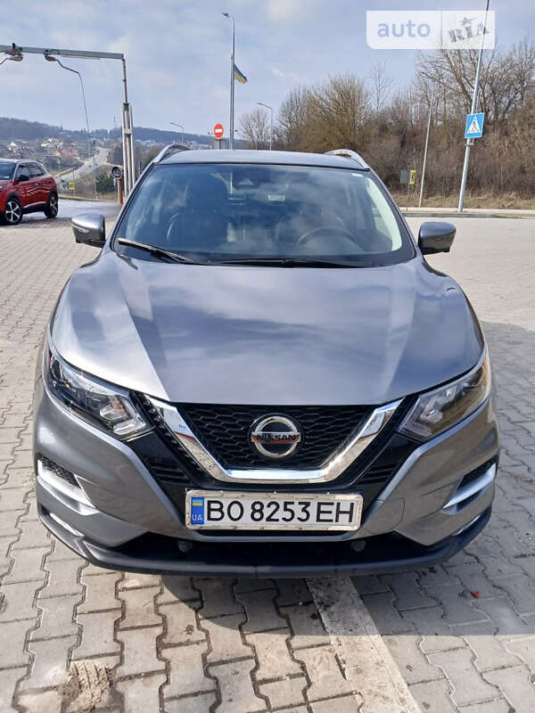 Внедорожник / Кроссовер Nissan Rogue Sport 2020 в Тернополе