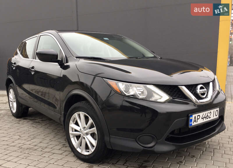 Внедорожник / Кроссовер Nissan Rogue Sport 2017 в Днепре
