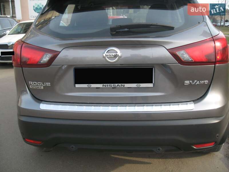 Внедорожник / Кроссовер Nissan Rogue Sport 2019 в Киеве