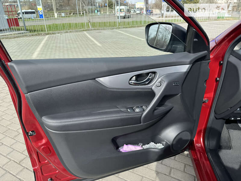 Внедорожник / Кроссовер Nissan Rogue Sport 2019 в Николаеве